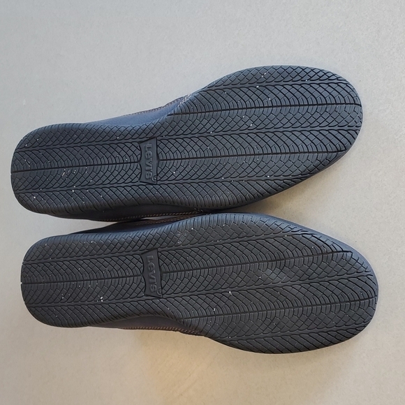 Blue Levi's Sneakers - Picture 11 of 12